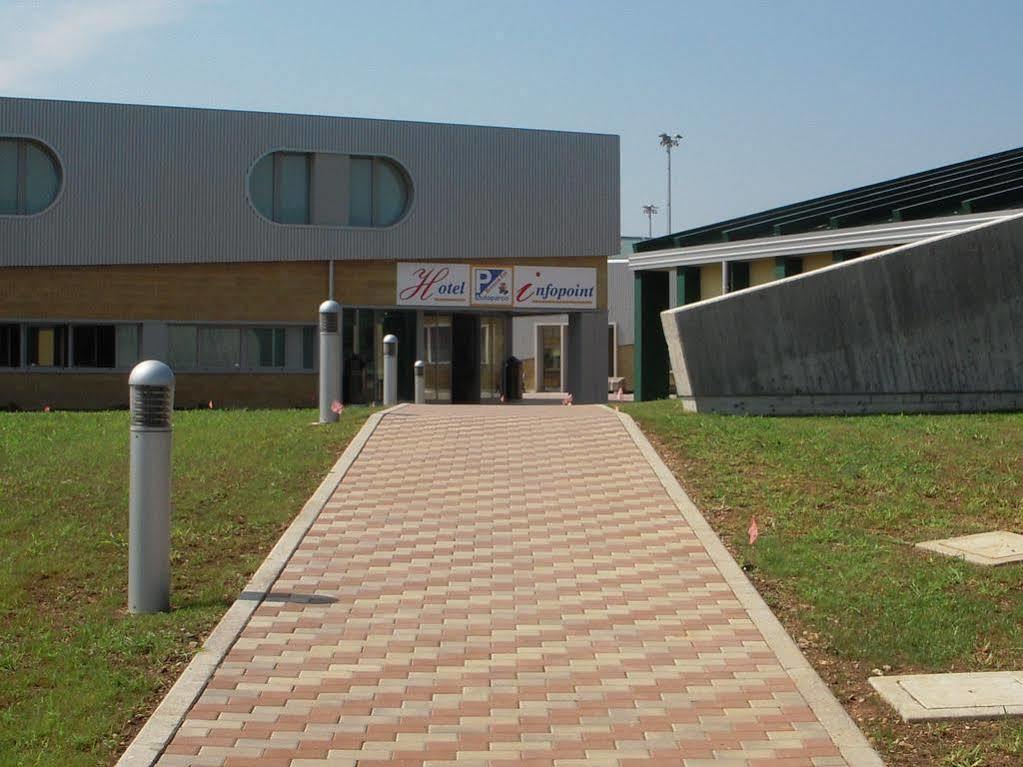 Hotel Santa Giulia Castenedolo Εξωτερικό φωτογραφία